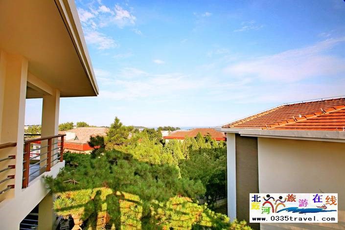 北戴河?xùn)|經(jīng)路賓館