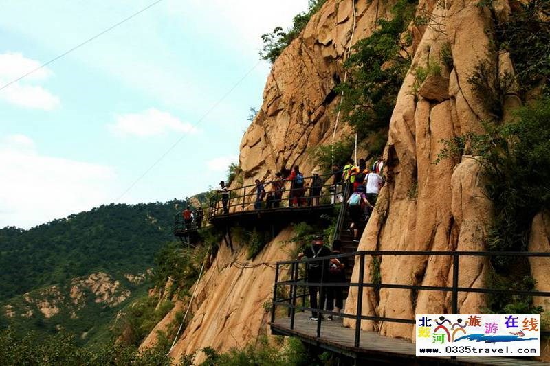 秦皇島龍云谷(俊山秀水)景區(qū)電話18633570222 15703350808