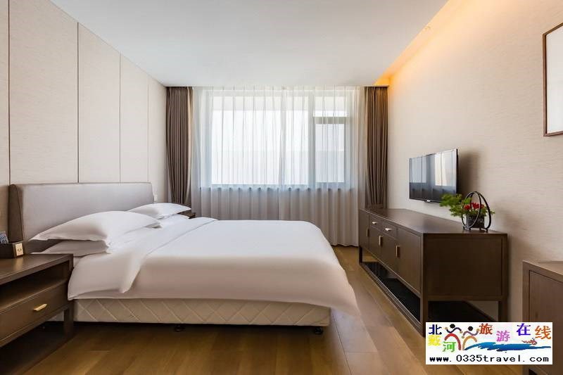 秦皇島燕山大學(xué)閑庭四藝酒店電話18633570222