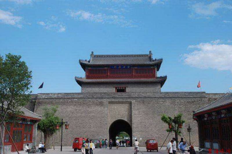 超值“山海關(guān)十年暢游卡”（包含天下第一關(guān)、老龍頭、角山、長壽山、孟姜女廟等九大景區(qū)）