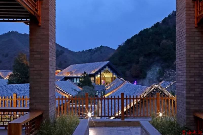 承德金山嶺長城大酒店咨詢預(yù)定電話18633570222 15703350808