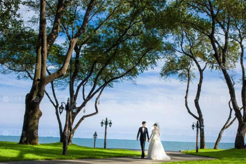 秦皇島北戴河草坪教堂高端婚禮現(xiàn)場推薦：秦皇島西港花園——海誓花園18633570222
