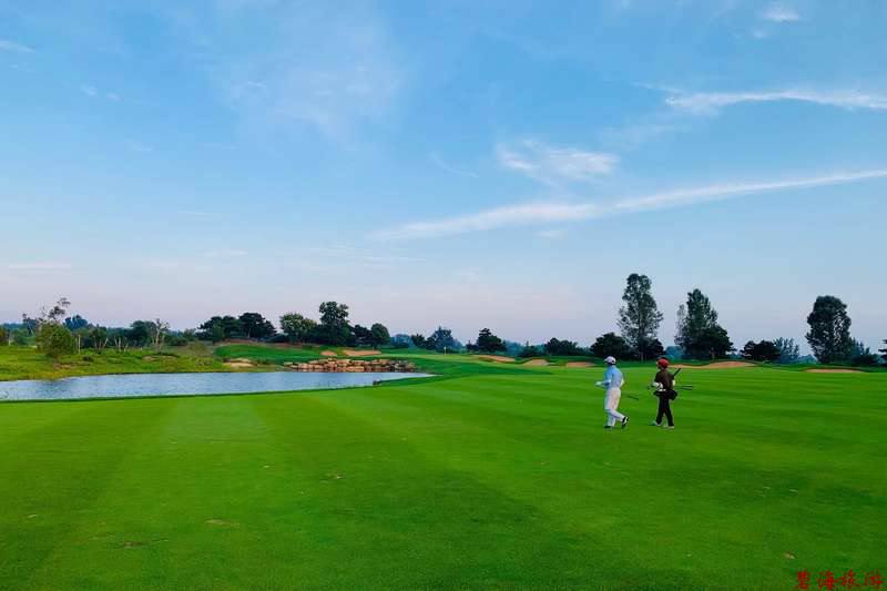 北戴河松石高爾夫/保利國際高爾夫/榮盛森林高爾夫俱樂部球場(chǎng)聯(lián)合優(yōu)惠預(yù)訂18633570222  15703350808
