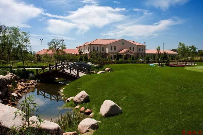 北戴河松石高爾夫/保利國際高爾夫/榮盛森林高爾夫俱樂部球場(chǎng)聯(lián)合優(yōu)惠預(yù)訂18633570222  15703350808