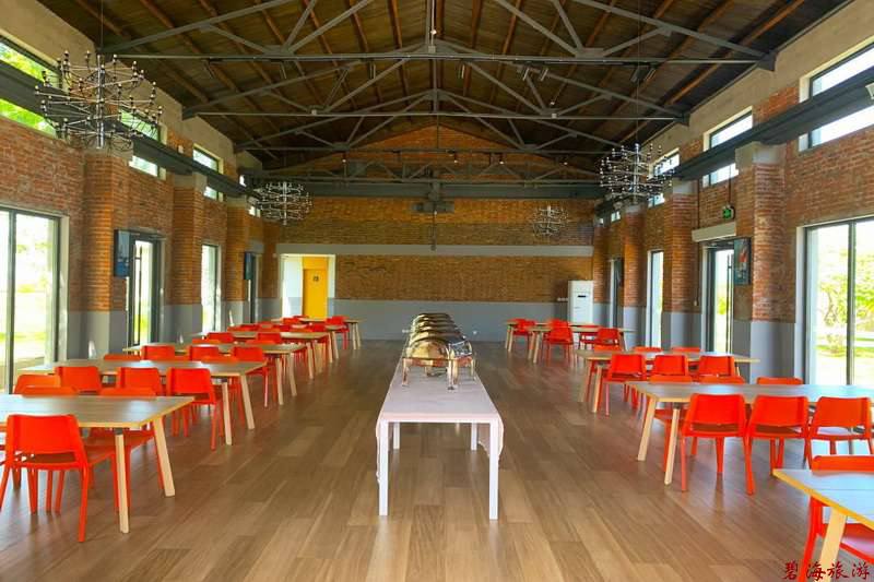 秦皇島西港花園西港國(guó)際航海中心酒店