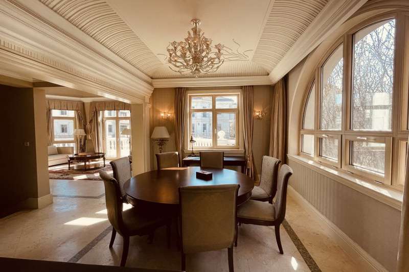 北戴河濱海獨(dú)棟商務(wù)度假別墅-彩云閣